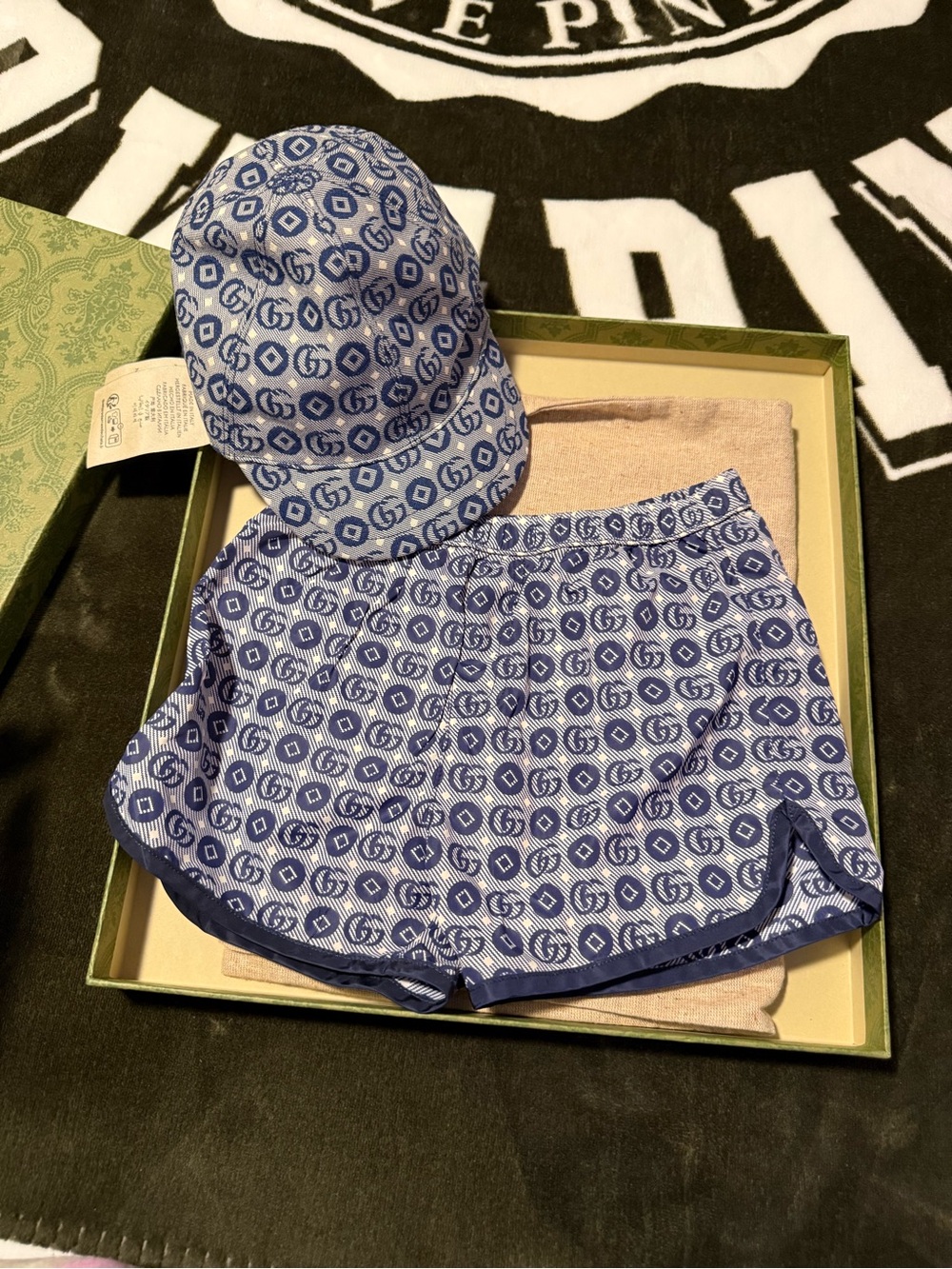 Gucci Kids Blue and White Logo-Print Cap & Shorts Set